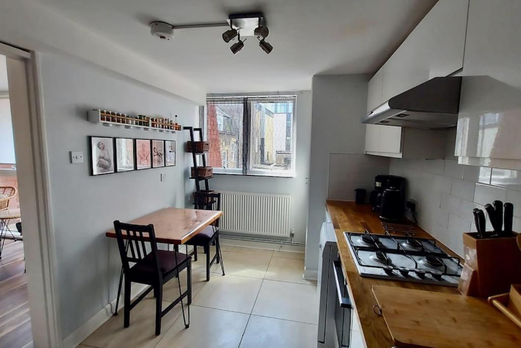 Central Apartment, Kings Cross 6 Mins Walk Londýn Exteriér fotografie