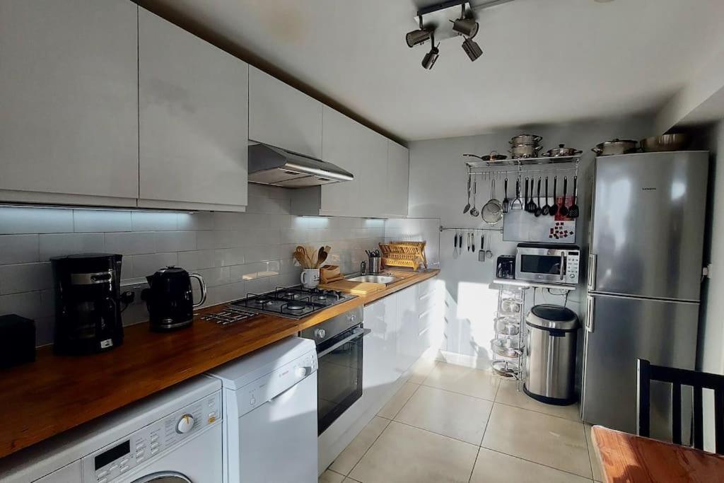 Central Apartment, Kings Cross 6 Mins Walk Londýn Exteriér fotografie